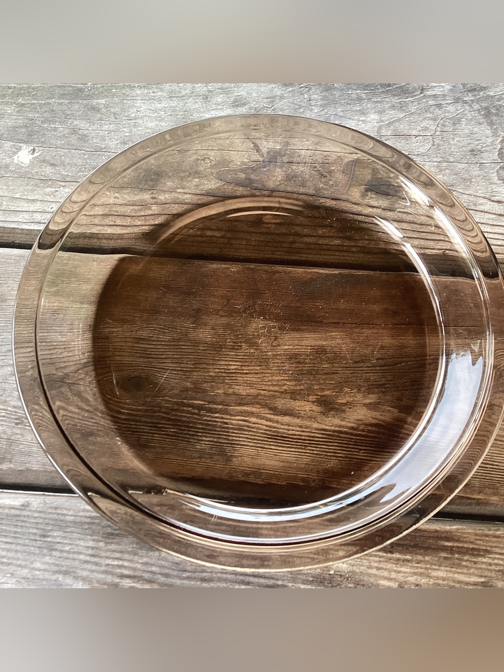 PYREX 9 inch Vintage Pie Plate in Smoky Colored Glass